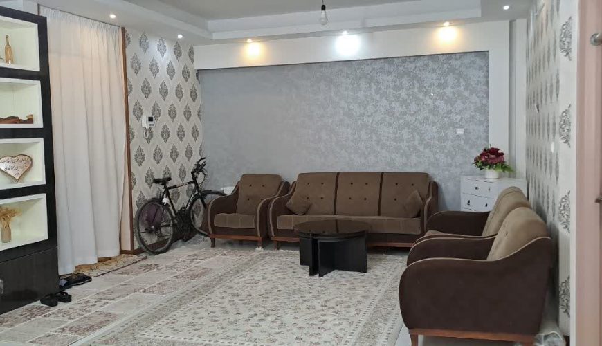 94 متر نوساز دادگستری