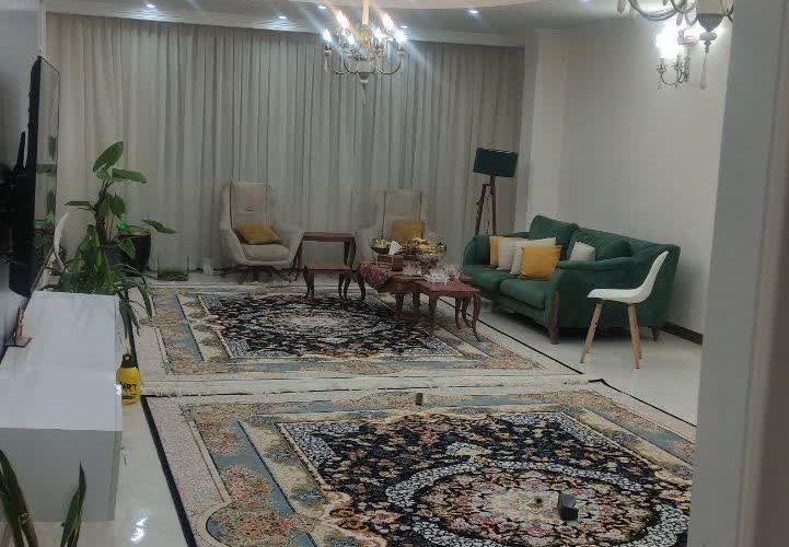 فروش آپارتمان خوش نقشه 115متری ایران زمین
